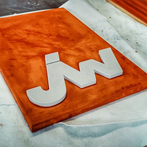 gipsabguss-pigmente-junge-wirtschaft-geschenk